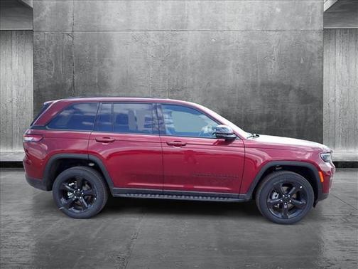 2025 Jeep Grand Cherokee Altitude