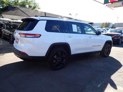 2022 Jeep Grand Cherokee L Altitude