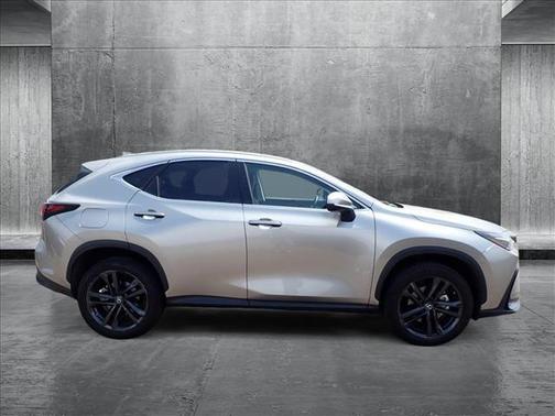 2023 Lexus NX 450h+ Luxury