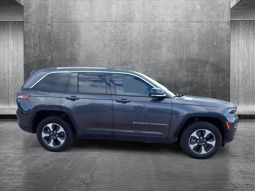 2022 Jeep Grand Cherokee 4xe Base