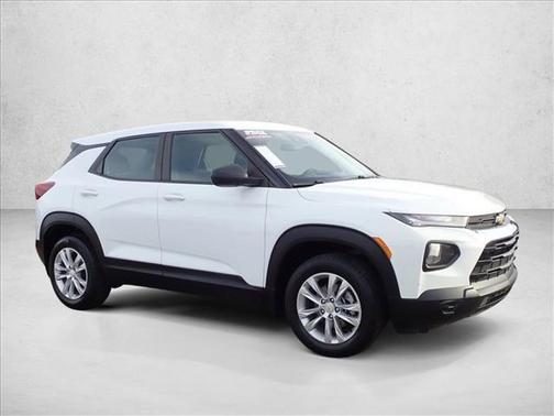 Summit White 2021 Chevrolet Trailblazer LS