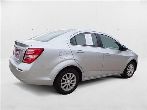 2017 Chevrolet Sonic LT