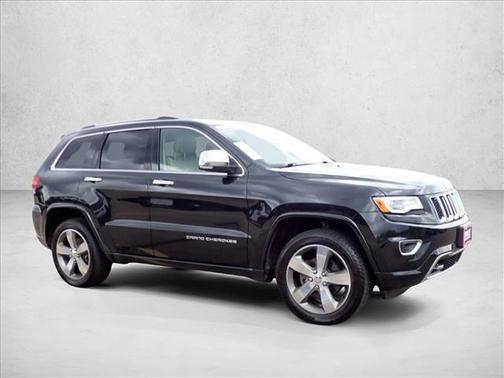 Brilliant Black Crystal Pearlcoat 2016 Jeep Grand Cherokee Overland