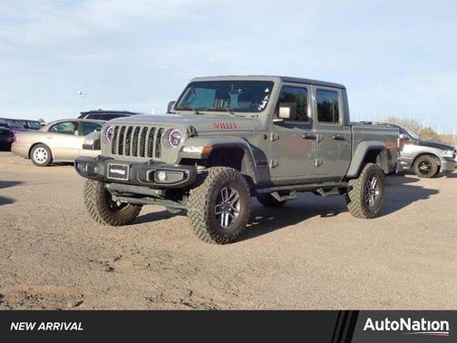 Sting-Gray Clearcoat 2021 Jeep Gladiator Willys 4x4