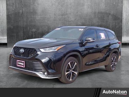 2022 Toyota Highlander XSE