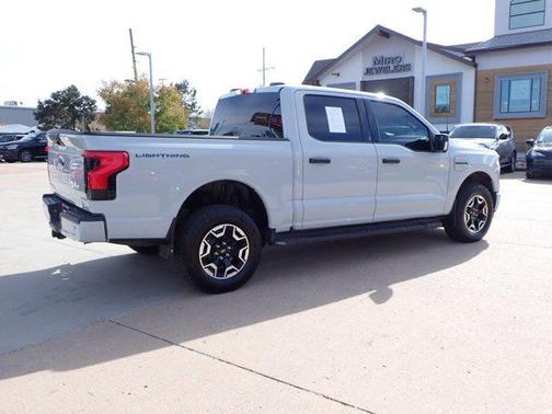 2023 Ford F-150 Lightning XLT