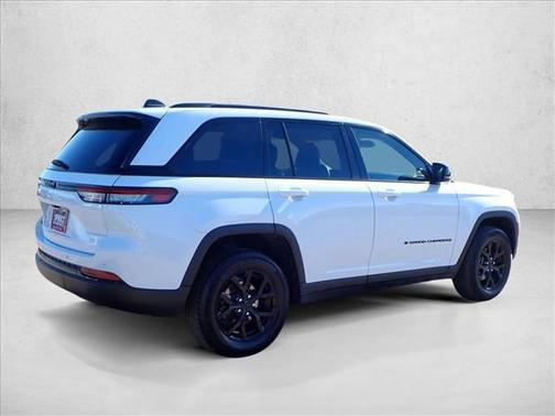 2024 Jeep Grand Cherokee Altitude
