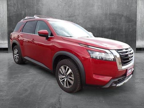 2023 Nissan Pathfinder SL 4WD