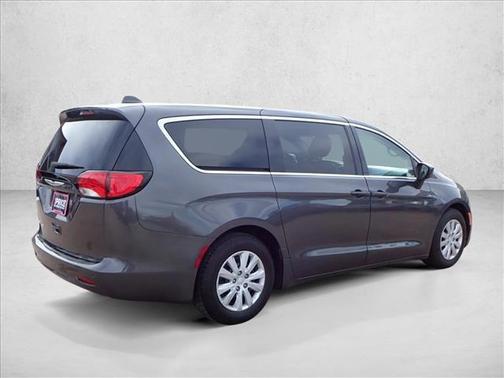 2019 Chrysler Pacifica L