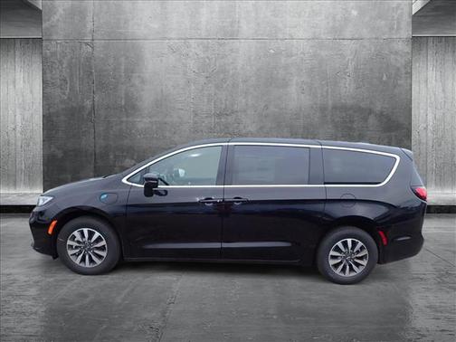 2025 Chrysler Pacifica Hybrid Select