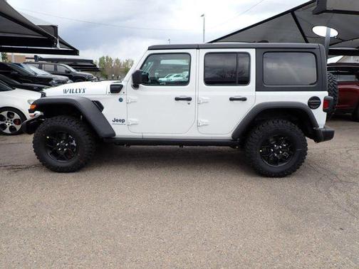 2025 Jeep Wrangler 4xe Willys
