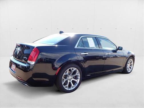 2016 Chrysler 300C Platinum