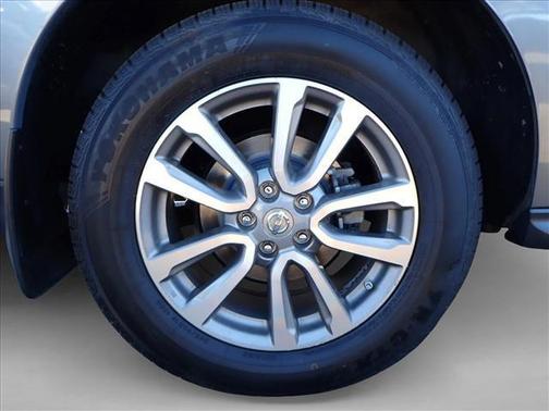 2015 Nissan Pathfinder SV