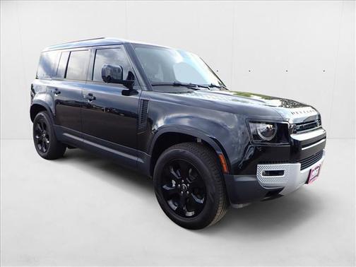 2025 Land Rover Defender 110 P300