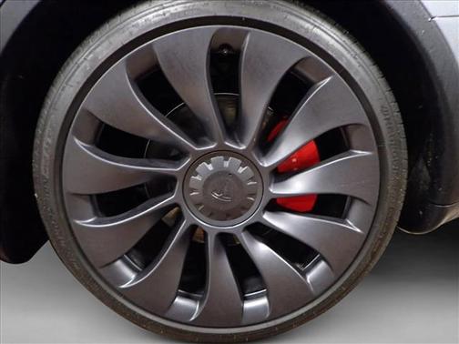 2024 Tesla Model Y Performance Dual Motor All-Wheel Drive