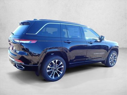 2025 Jeep Grand Cherokee Overland