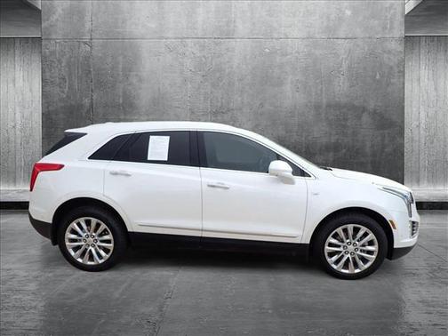 2017 Cadillac XT5 Platinum