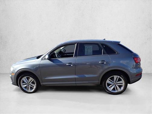 Florett Silver Metallic 2017 Audi Q3 2.0T Premium