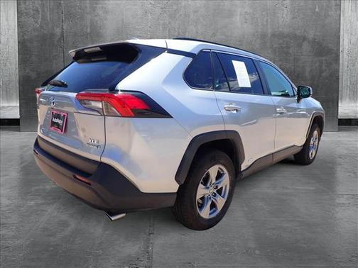 2023 Toyota RAV4 Hybrid XLE