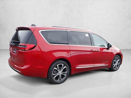 2026 Chrysler Pacifica L