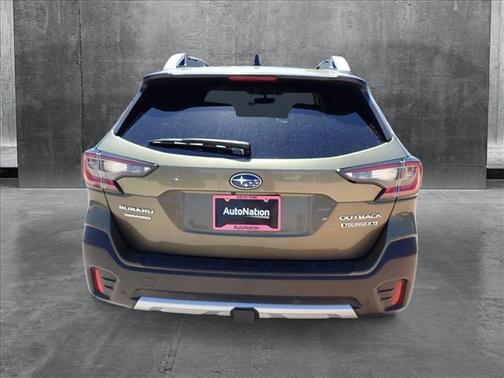 2022 Subaru Outback Touring XT