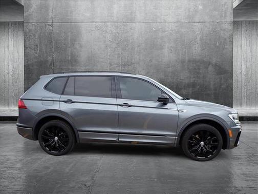 2020 Volkswagen Tiguan 2.0T SE R-Line Black 4MOTION