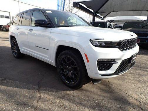 2025 Jeep Grand Cherokee Summit
