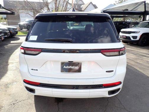 2025 Jeep Grand Cherokee Summit