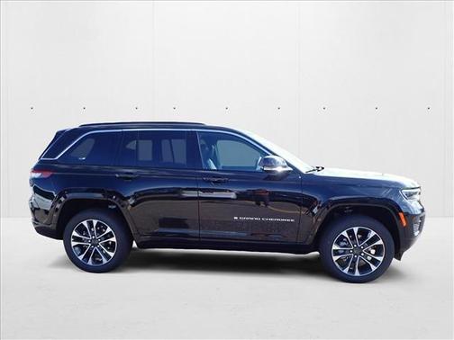 2025 Jeep Grand Cherokee Overland
