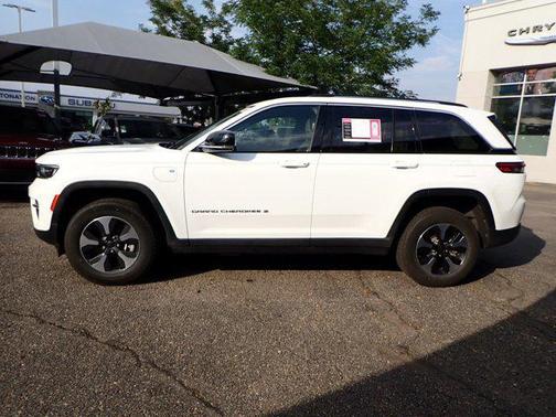 2022 Jeep Grand Cherokee 4xe Base