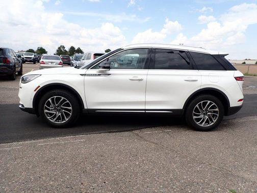 2022 Lincoln Corsair Standard