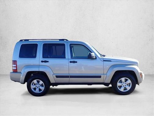 2010 Jeep Liberty Sport