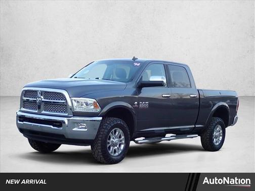 Granite Crystal Metallic Clearcoat 2014 RAM 2500 Laramie