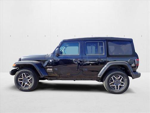 2024 Jeep Wrangler 4-Door Sahara 4x4