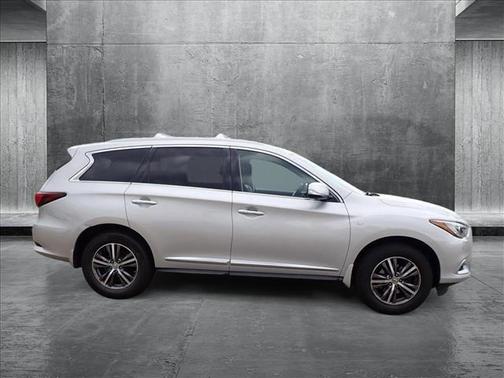 2016 INFINITI QX60 Base