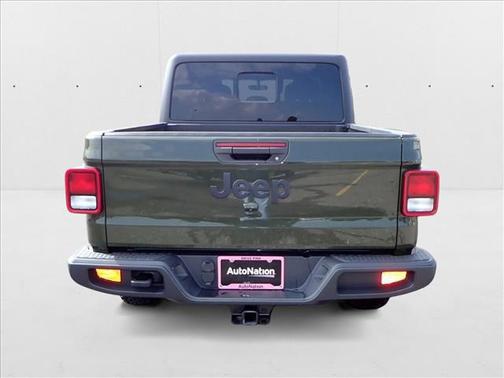 2022 Jeep Gladiator Sport S