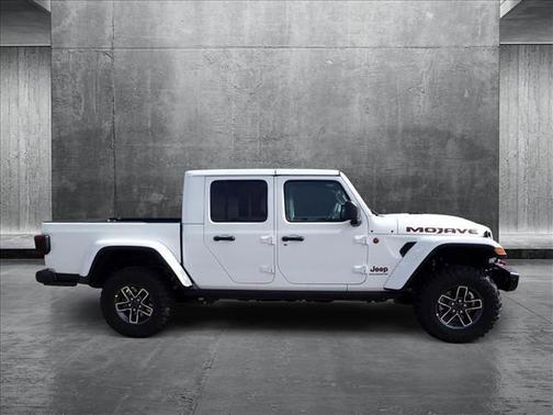 2025 Jeep Gladiator Mojave X