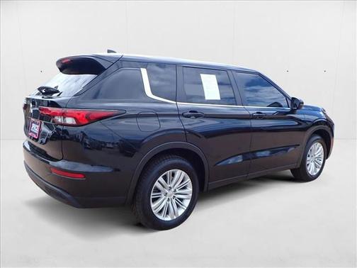2024 Mitsubishi Outlander ES 2.5 2WD