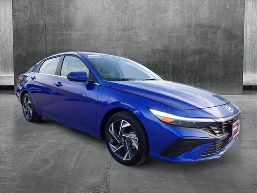 2025 Hyundai ELANTRA Limited