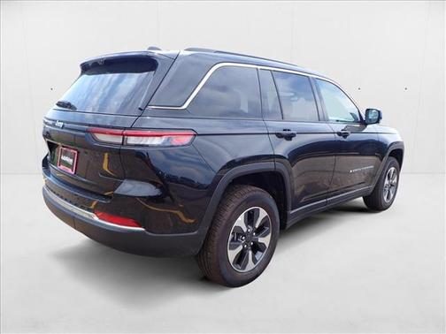 2025 Jeep Grand Cherokee 4xe Base