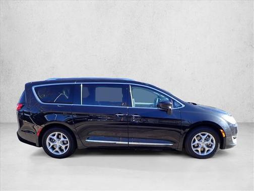 2019 Chrysler Pacifica Touring-L Plus
