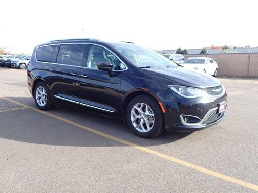 2019 Chrysler Pacifica Touring-L Plus
