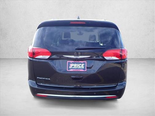 2019 Chrysler Pacifica Touring-L Plus