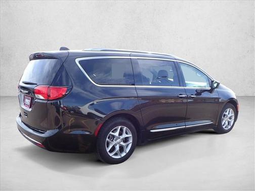 2019 Chrysler Pacifica Touring-L Plus