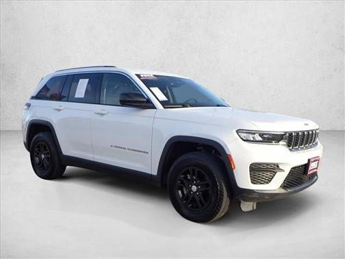 2023 Jeep Grand Cherokee Laredo