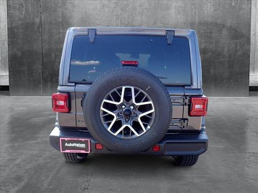 2025 Jeep Wrangler 4-Door Sahara 4x4