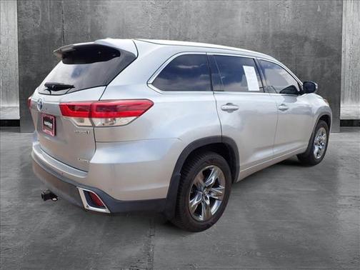 2019 Toyota Highlander Hybrid Platinum