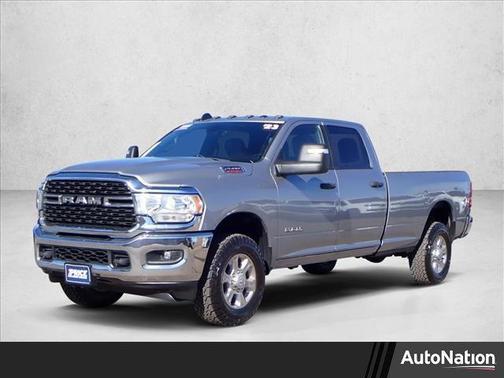 2023 RAM 2500 Big Horn Crew Cab 4x4 8' Box