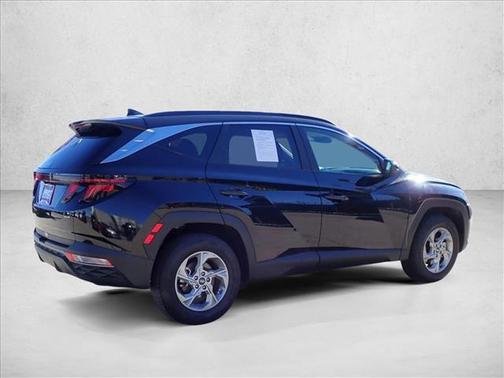 Black Pearl 2024 Hyundai TUCSON SEL