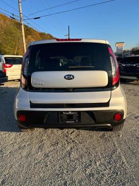 2018 Kia Soul Base